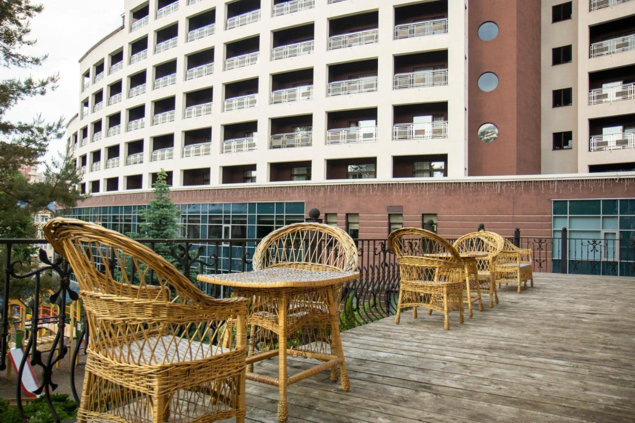 Hotel Sani Truskaveț Exterior foto