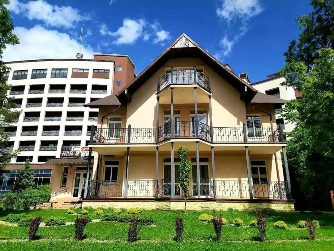 Hotel Sani Truskaveț Exterior foto